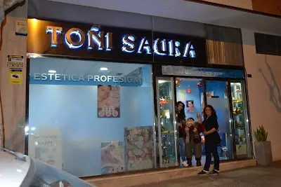 TOÑI SAURA ESTETICISTAS — Peluquería en Murcia