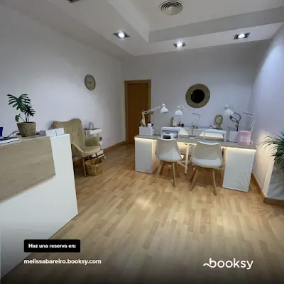 Melissa Bareiro Centro de Uñas — Peluquería en Javalí Nuevo