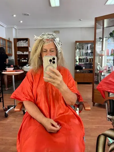 Peluquería Amalia Marhuenda — Peluquería en Sax