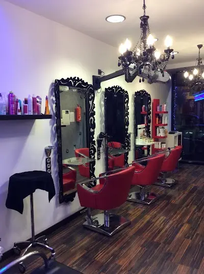 Mª Ángeles Peluquería — Peluquería en Mula