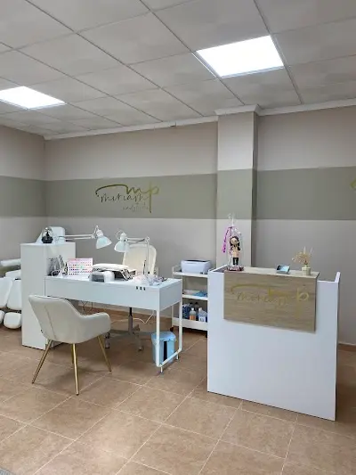 Miriam Nails Studio — Peluquería en Ceutí