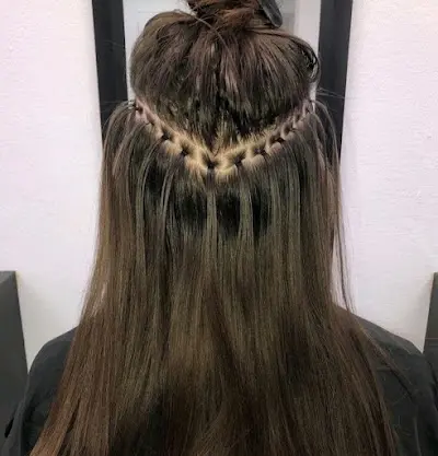 YUBI HAIR STUDIO — Peluquería en Molina de Segura