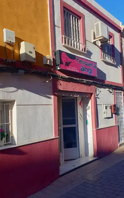 Peluquería Angi — Peluquería en Lorca