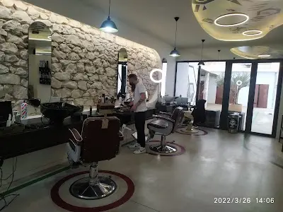 Barberia Gentleman Barbershop — Barbería en Elda