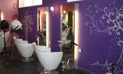 Centro de Estilismo Manuel Cánovas — Peluquería en Totana