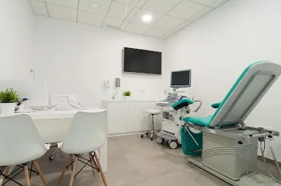 Centro Médico Vita — Peluquería en Cehegín