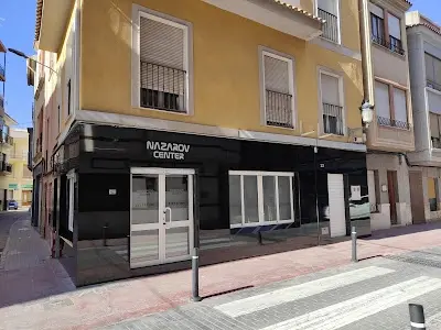 Nazarov Center Novelda — Peluquería en Novelda