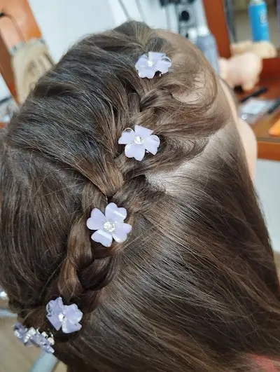 Peluquería Y Estética Hermanas Amorrich — Peluquería en Aspe