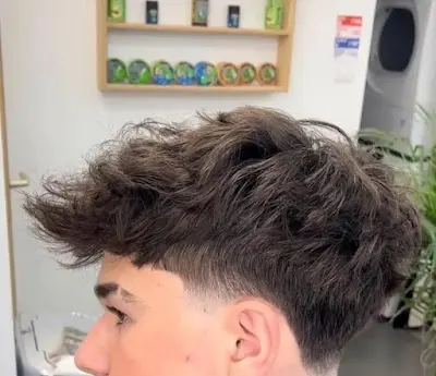 Peluquería Paris — Peluquería en La Unión