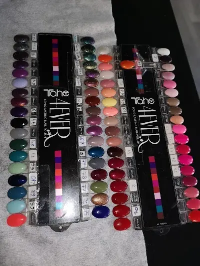 Purificación Zamora Salón de Belleza — Peluquería en Totana