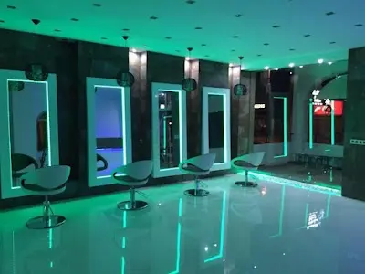 KLASSIK HAIR & BEAUTY — Peluquería en Orihuela