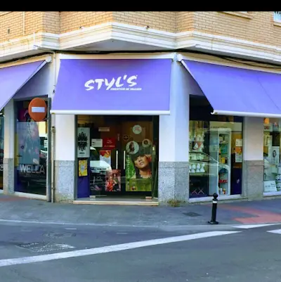Salón De Belleza Styl’s — Peluquería en Novelda