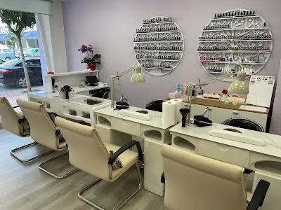 Lin Nails Murcia — Peluquería en Murcia