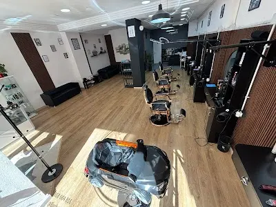 Barbershop By Luis — Barbería en Cartagena