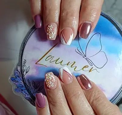 Laumer nail art — Peluquería en Torrevieja