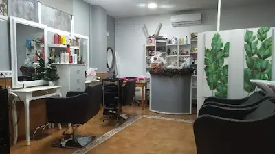 Fabiola Beauty Shop — Peluquería en El Raal