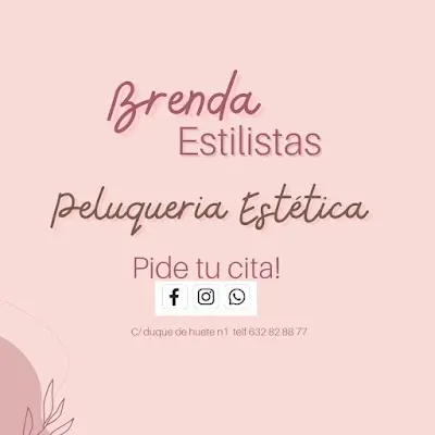 Peluqueria Estética Brenda Estilistas — Peluquería en Archena