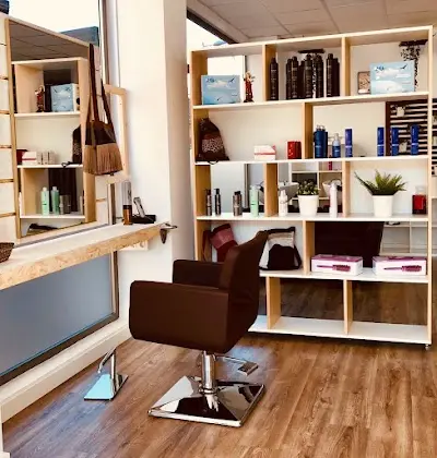 Peluquería Conchi Carrillo — Peluquería en Santo Ángel