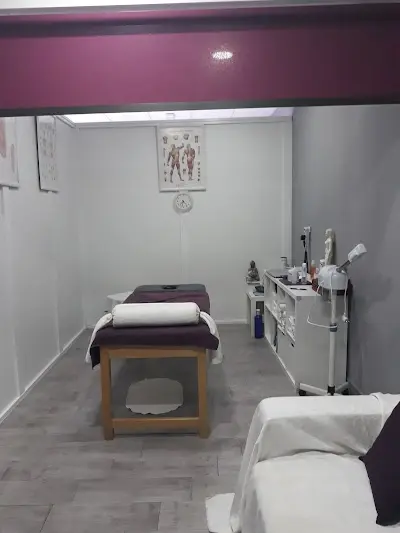 Elle Masajes Y Uñas — Peluquería en Ciudad Quesada