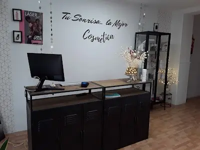 Manoli Pamies Estética Profesional — Peluquería en Elx