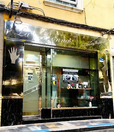 Estética Y Belleza La Donna — Peluquería en Callosa de Segura