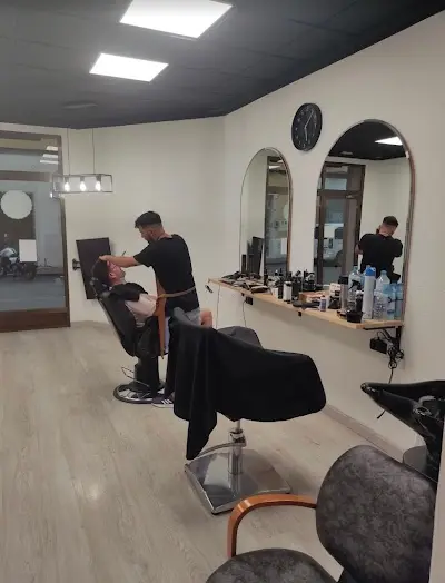 Klasse Barber Studio — Barbería en Cabezo de Torres