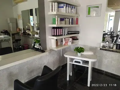 Reme Huertas Estilistas — Peluquería en Murcia