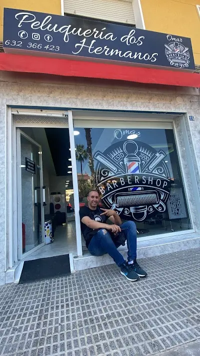 Peluqueria De Caballeros Dos Hermanos — Barbería en Murcia