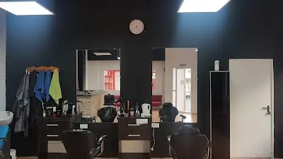Barbería Torrevieja | zakaria Barber Shop | Tu barbero profesional — Peluquería en Torrevieja