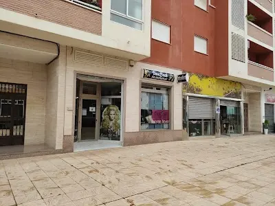 Peluquería VanErik — Peluquería en Bigastro