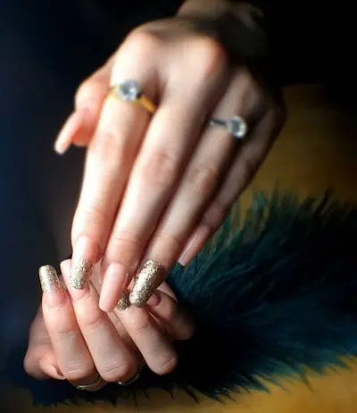 Louise van Doorn — Peluquería en Baños y Mendigo