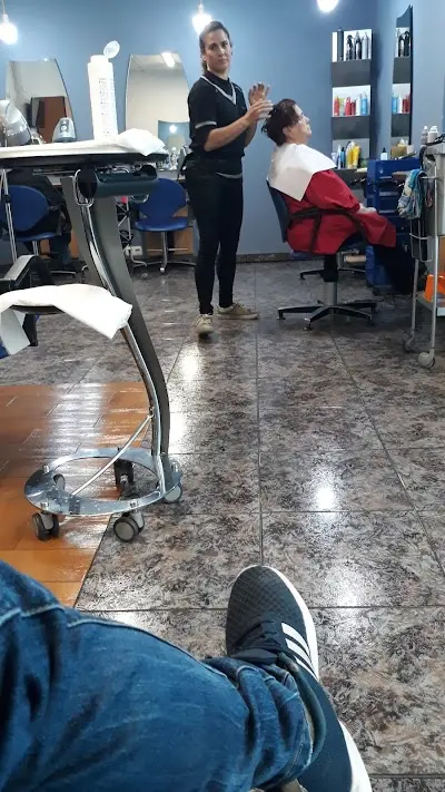 Montse Peluqueria — Peluquería en Pinoso