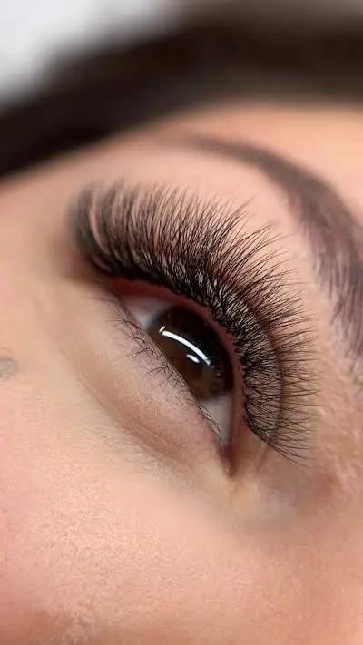 Shade Glow — Peluquería en Murcia