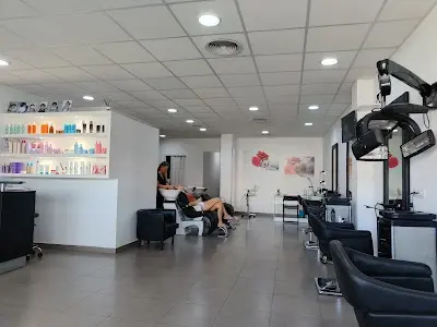 Peluqueria Y Estética Unisex A New Look — Barbería en Cartagena