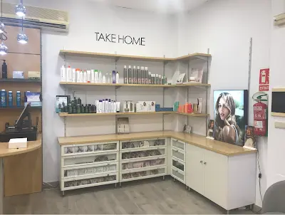 Peluquería Stil moda — Peluquería en Murcia