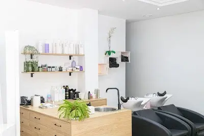 Ruhe Salón — Peluquería en Murcia