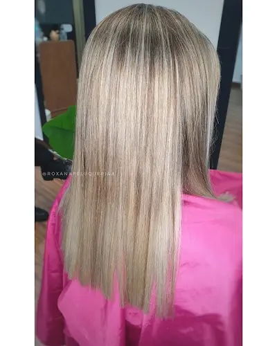 Roxana peluquería — Peluquería en Aspe