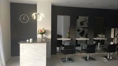 LAURA CLARES - SALON de BELLEZA — Peluquería en Mazarrón