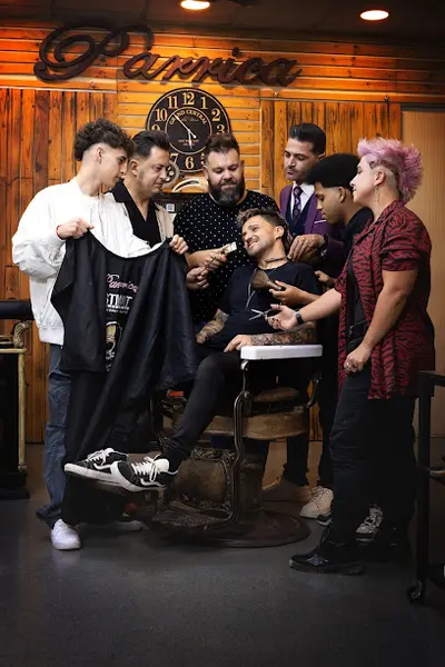 Parrica Barber Shop — Barbería en Murcia