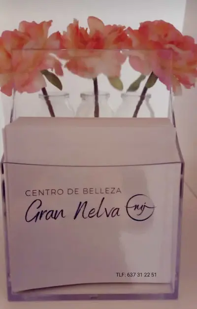 Centro de Belleza Gran Nelva — Peluquería en Puente Tocinos